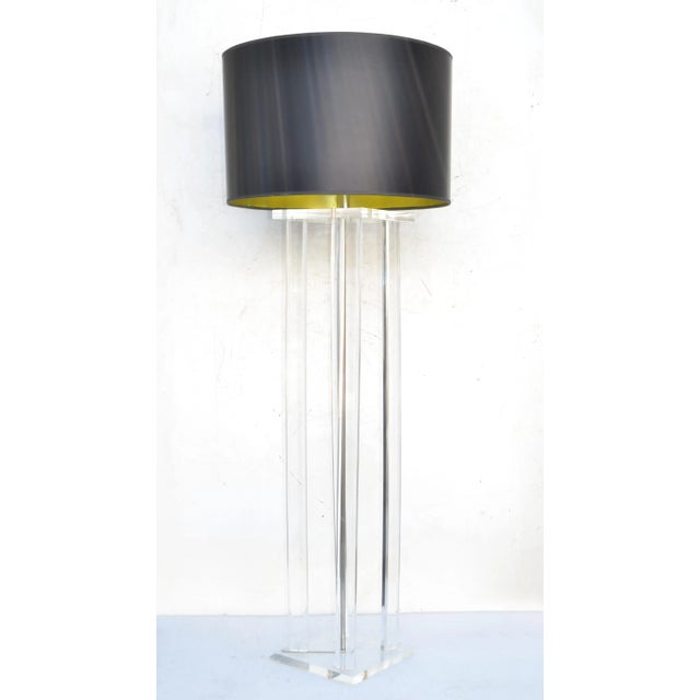 Signed Marlee Tall Mid-Century Modern Clear Lucite & Chrome Floor Lamp For Sale - Image 12 of 12
