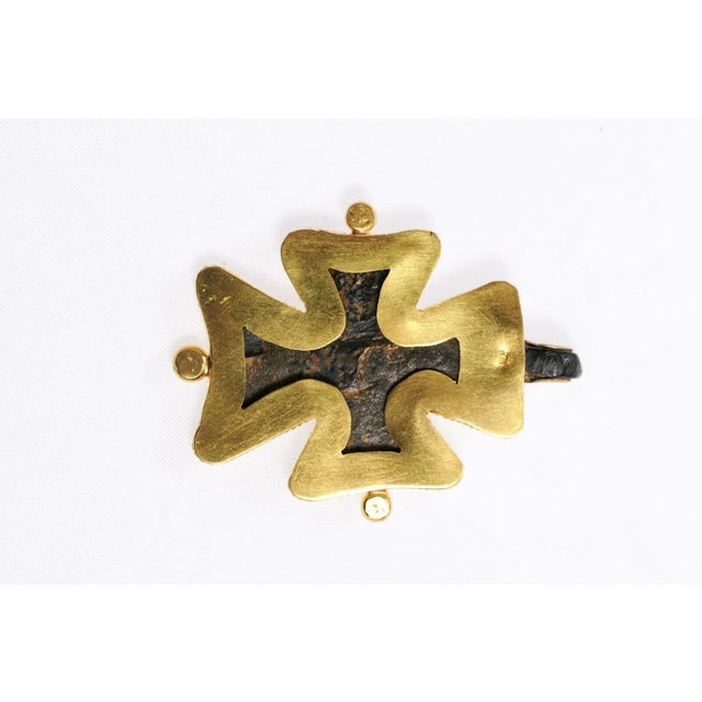 Traditional Antique Byzantine Cross Pendant in Gold For Sale - Image 3 of 11