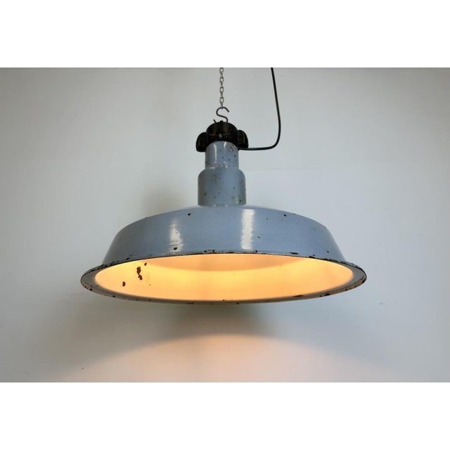 Large Mid-Century Industrial Grey Enamel Factory Lamp, 1950s For Sale - Image 16 of 17