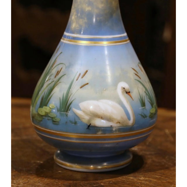 19th Century French Painted and Gilt "Porcelaine De Paris" Vase With Swan Motif For Sale - Image 4 of 10