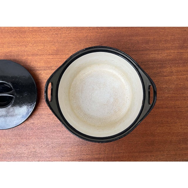 Mid-Century Modern Black Enamel Cast Iron Pot with Teak Handle by Timo Sarpaneva for Rosenlew of Finland, 1960s For Sale - Image 18 of 18