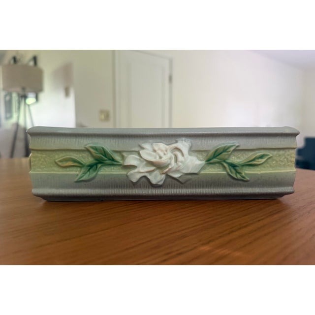 Roseville Pottery Vintage Roseville Pottery “Gardenia” Window Box Planter, Green, Shape 668-8 For Sale - Image 4 of 6