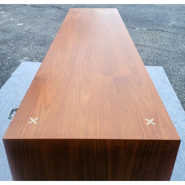 1964 Merton Gershun for American of Martinsville Lowboy Walnut 6-Drawer Dresser With Mirror and Cane Doors For Sale - Image 9 of 9