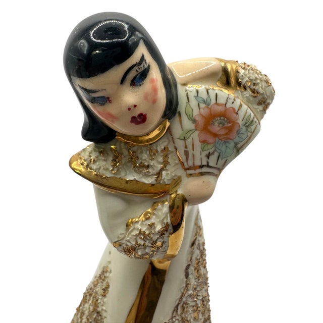 Vintage 1949 Asian Figurine Set – Hand-Painted White & Gold For Sale - Image 9 of 12