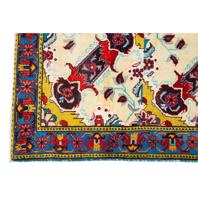 Traditional 1960s 1960s Multicolor Persian Shiraz Wool Rug With Allover Pattern For Sale - Image 3 of 7
