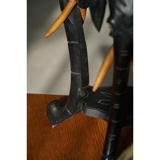 Anglo-Indian Elephant Stool in Ebonized Hardwood, 1900s For Sale - Image 17 of 18