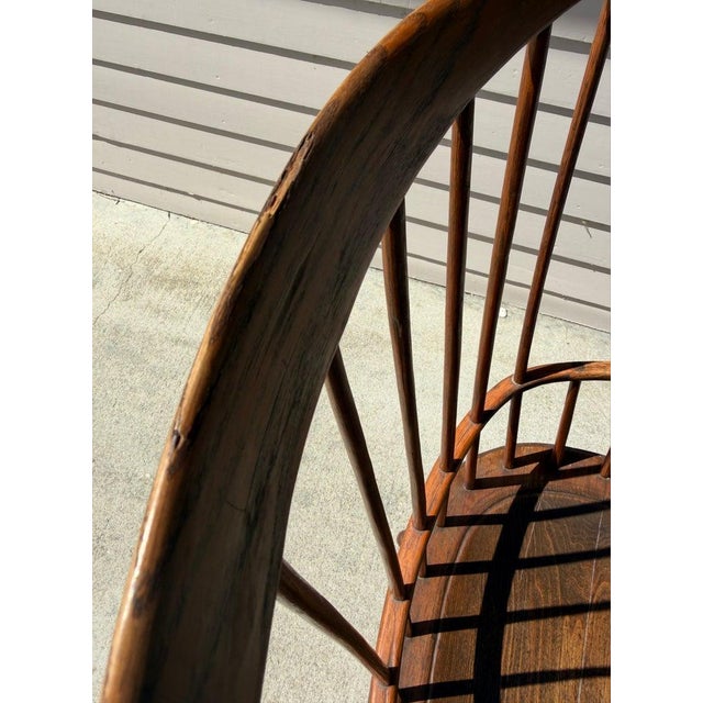 18thc New England Extended Arm Comb Back Windsor Birdcage For Sale - Image 11 of 16