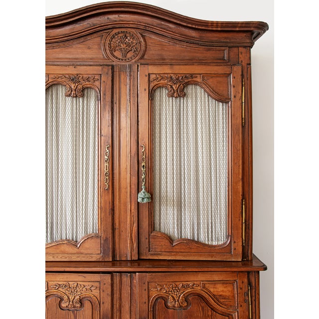 English Rare 18th-Century French Louis XV Provincial Carved Buffet À Deux Corps | Ca. 1780 For Sale - Image 3 of 7