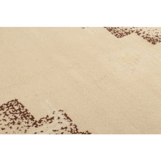 French Vintage French Wool Rug With Stepped Motifs by Rug & Kilim, 1950-1959 For Sale - Image 3 of 8