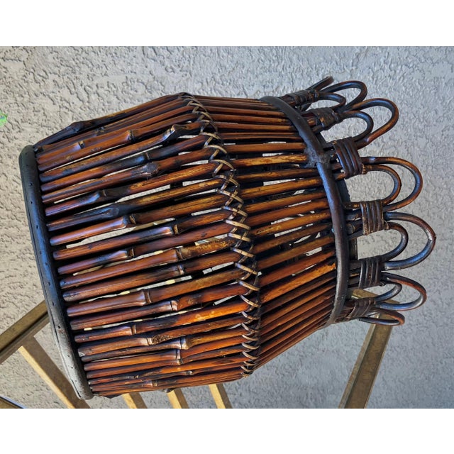 Late 20th-Century Handcrafted Pencil Bamboo "Looped Crown" Rim Cachepot / Planter Basket For Sale - Image 14 of 18
