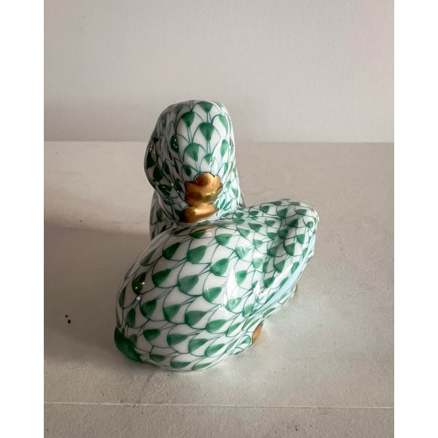 Rustic European Herend Hand-Painted Green Fishnet Bunny Couple Figurine, Hungary, Late 20th Century For Sale - Image 3 of 10