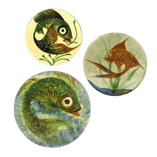Mid-Century Ceramic Wall Plates with Fish Decor by Puigdemont, Set of 3 For Sale