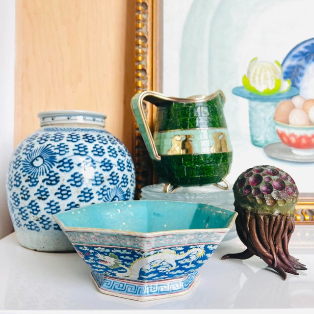 9"H x 7 1/2 "diam A beautiful example of an 18th century export, marked by the red seal underneath. A freehand drawing of...