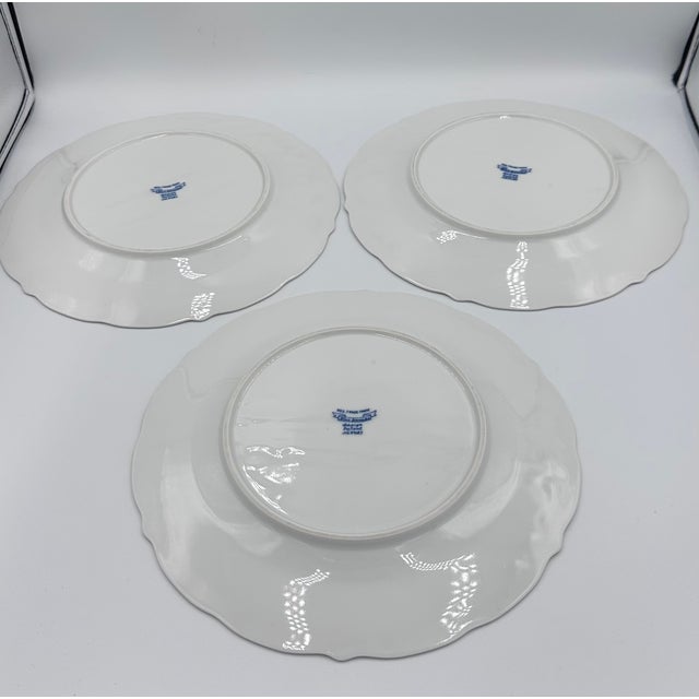 Blue Danube 1950's Danube Blue Onion Blue & White Dinner Plate Set Ribbon Hallmark Logo - 3pcs For Sale - Image 4 of 9