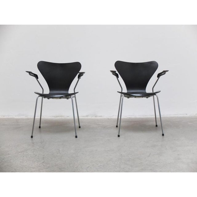 Black 3207 Armchairs by Arne Jacobsen for Fritz Hansen, 1980, Set of 2 For Sale - Image 8 of 16