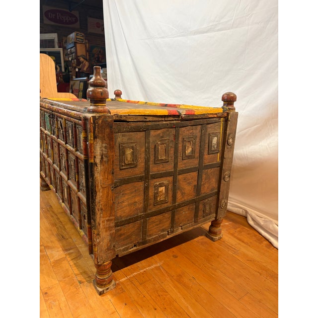 Early 20th Century Rustic Hand-Carved Indian (Damchiya) Style Dowry Chest For Sale In Chicago - Image 6 of 12