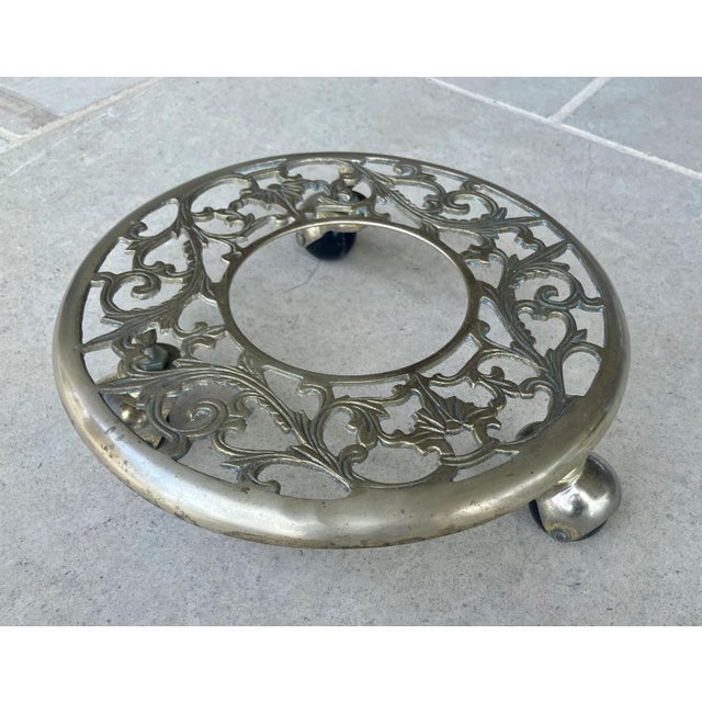 Art Nouveau Circa 1970 Cast Brass Leaf & Vine “Filigree” Design Rolling Plant Caddy For Sale - Image 3 of 16