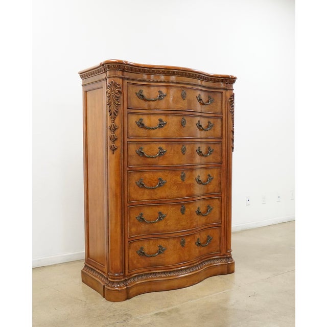 Traditional Vintage Traditional Serpentine 6-Drawer Chest For Sale - Image 3 of 18