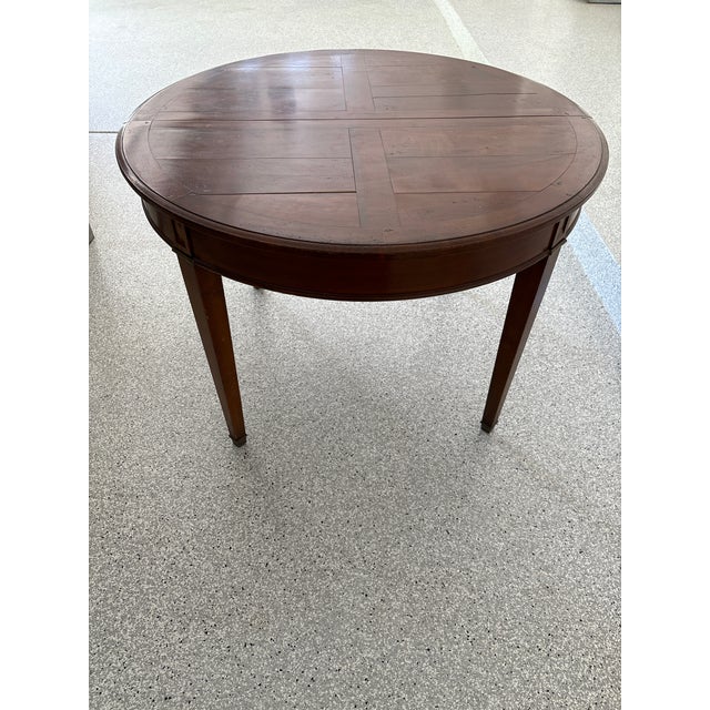 Round to Oval Extension Dining Table French Louis XVI Style For Sale In Los Angeles - Image 6 of 15