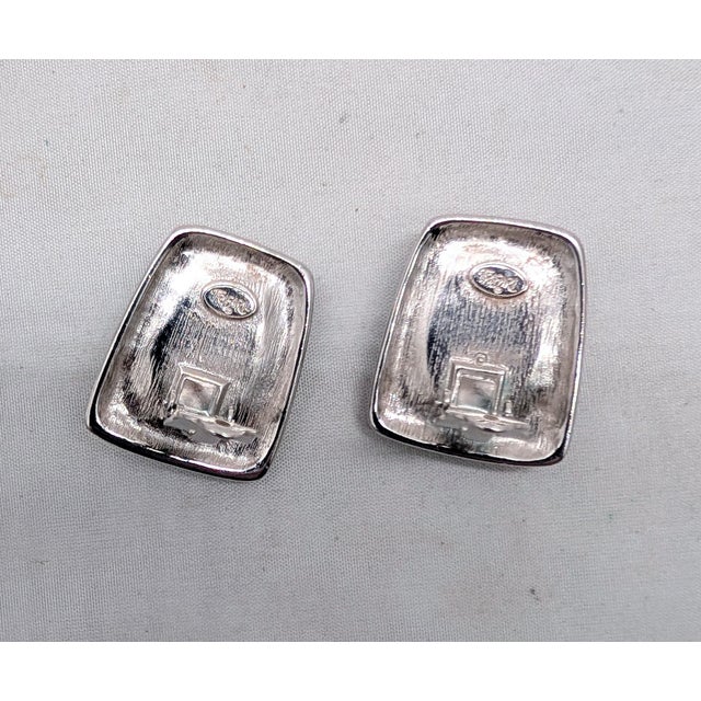 Metal Vintage 1980s Signed Trifari Ribbed Rhodium Plated Blue Cabochon Rhinestone Clip Earrings-2 Pieces For Sale - Image 7 of 7
