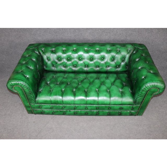 Emerald Custom Made English Emerald Green Tufted Chesterfield Sofa For Sale - Image 8 of 12