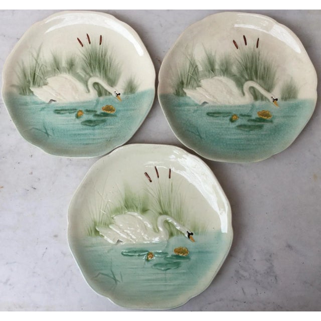 19th Century Choisy Le Roi Majolica Hen & Chicks Plate For Sale - Image 9 of 11