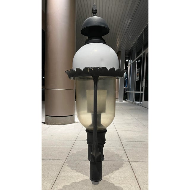 1990s Antique Reproduction of America’s 1st Gas Street Lantern For Sale - Image 5 of 13