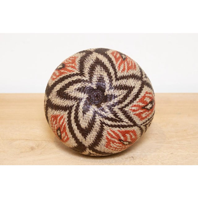 Finely Woven Earthy Diamond Motif Embera Basket For Sale In Los Angeles - Image 6 of 7