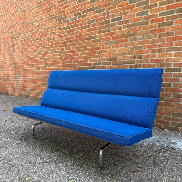 Metal Herman Miller Eames Compact Sofa in Cobalt Blue, 2006 For Sale - Image 7 of 12