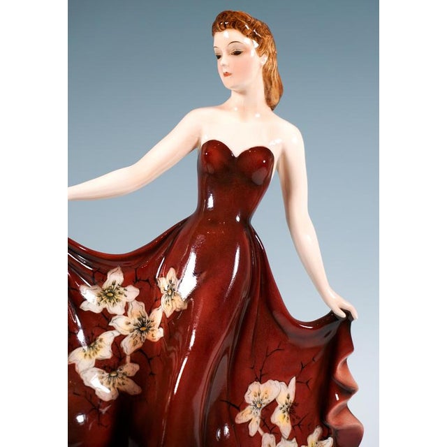 1930s Art Deco Fantasy Dancer Posing attributed to Claire Weiss for Goldscheider, Vienna, Austria, 1939 For Sale - Image 5 of 7