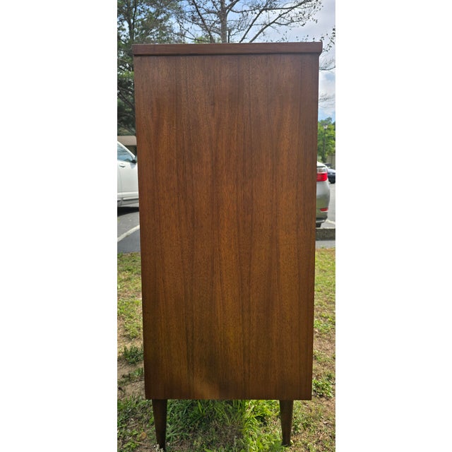 Bassett Basset Furniture Mid Century Modern MCM Trimline Gunstock Walnut Dresser For Sale - Image 4 of 8