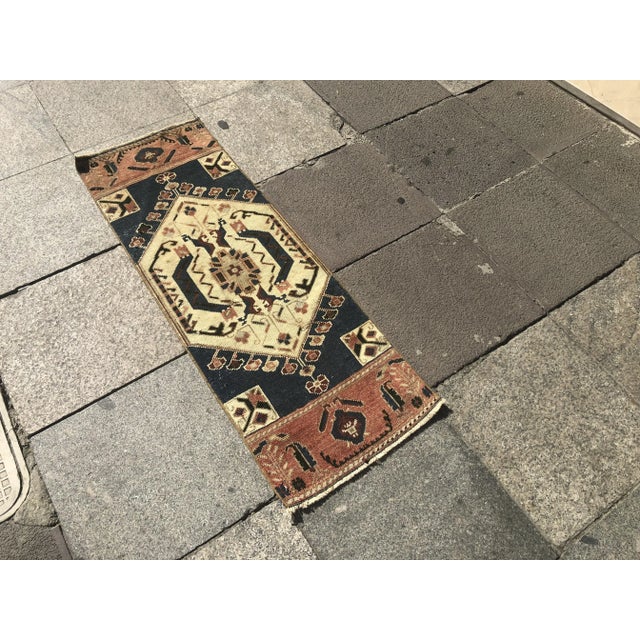 1960s 1960s Vintage Door Mat Rug- 1′4″ × 4′7″ For Sale - Image 5 of 6