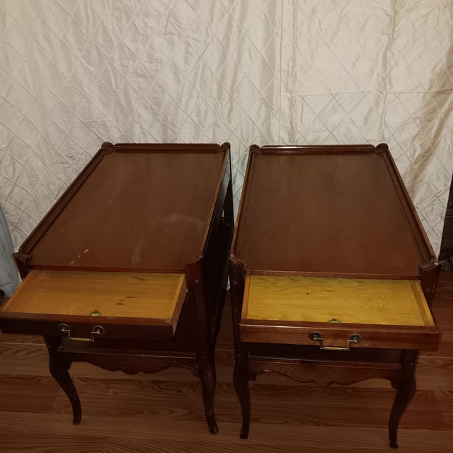 Brown Pair of Vintage Imperial End Tables/Nightstands Made in Grand Rapids Michigan For Sale - Image 8 of 12