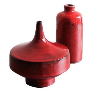 Red Glazed Ceramic Vases attributed to Rogier Vandeweghe for Amphora, Belgium, 1960s, Set of 2 For Sale