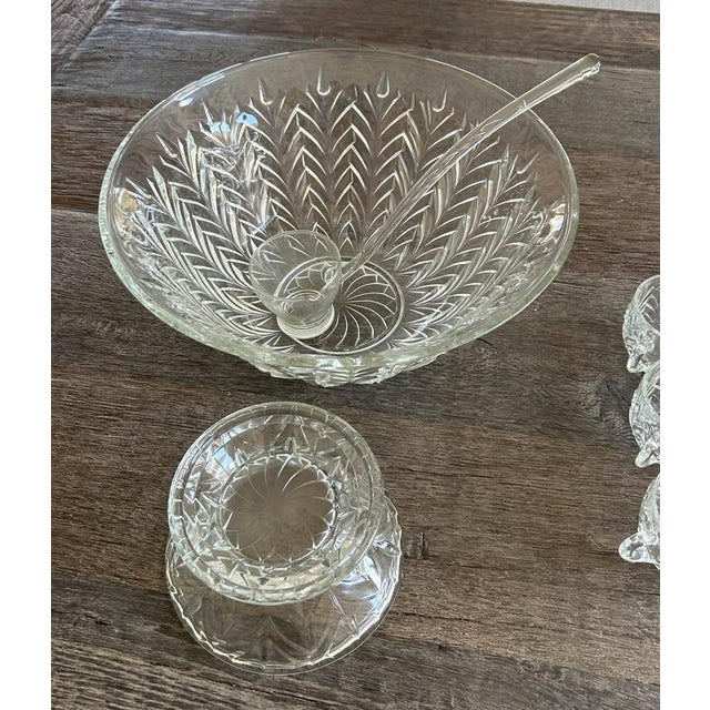 Vintage Jeannette Feathered Glass Punch Bowl With Base, 12 Punch Cups, and Ladle For Sale In Phoenix - Image 6 of 7