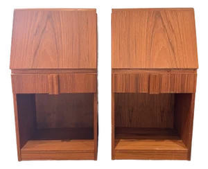Vintage Danish Modern Teak Nightstands – Pair by Nordisk Andels-Eksport (Denmark), A Pair