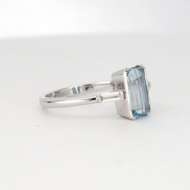 14k White Gold Ring With Octagon Aquamarine and Diamonds For Sale - Image 18 of 18
