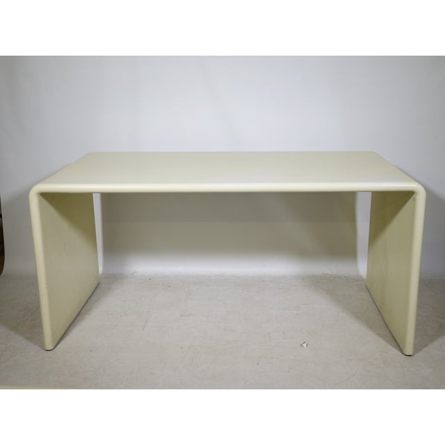Space Age Nesting Desk in Fiberglass, 1970s, Set of 2 For Sale - Image 6 of 13