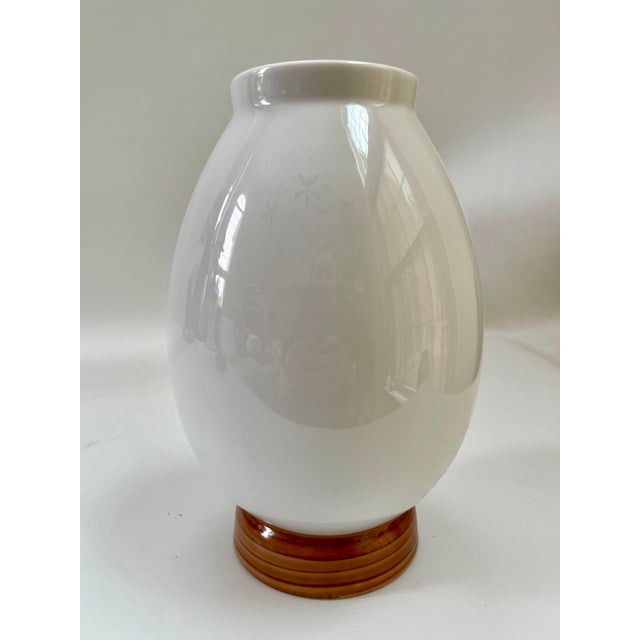 Ceramic Vintage Porcelain Hand-Painted Floral & Exotic Parrot Vase For Sale - Image 7 of 8