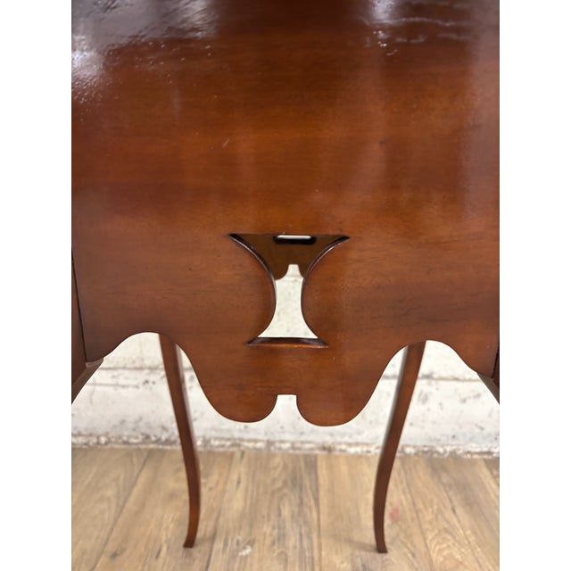 Brown Antique Art Nouveau Edwardian Style Parlor Occasional Lamp Table For Sale - Image 8 of 10