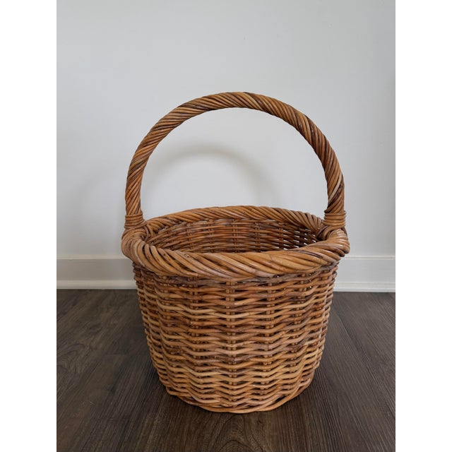 Vintage French Wicker Market Basket For Sale In Chicago - Image 6 of 13