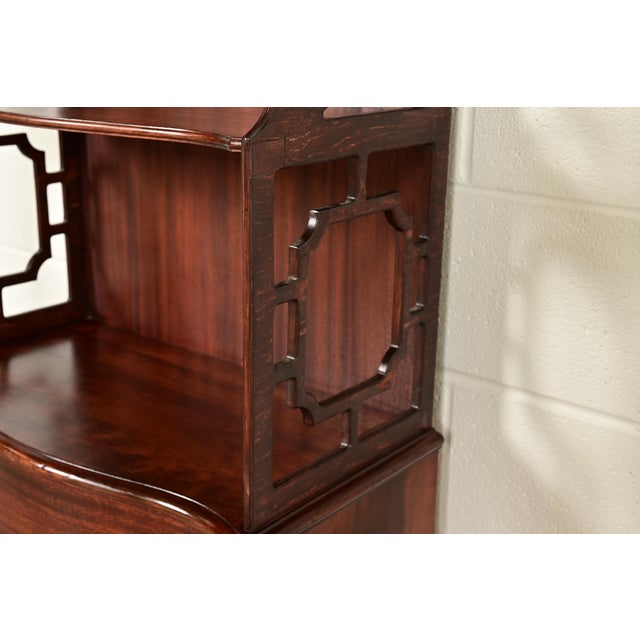 Baker Furniture Style Chinese Chippendale Carved Mahogany Étagère or Bookcase For Sale - Image 11 of 17