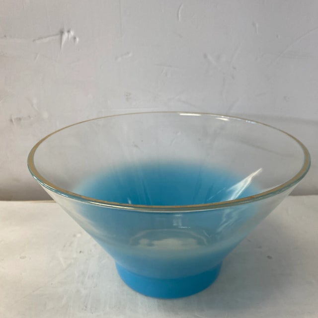 Beautiful peacock blue color on this Blendo salad bowl
