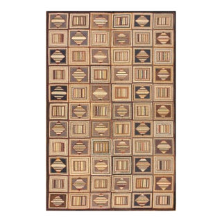 1960s Earth Tones Diamond Square Vintage American Hooked Rug 6' X 8'7" Knotted Pile Wool Carpet For Sale
