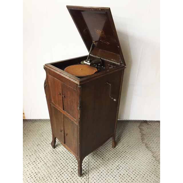 Antique Victrola Phonograph Player Chairish