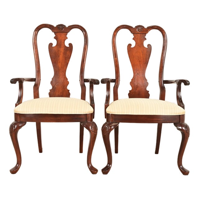 Thomasville Queen Anne Carved Solid Mahogany Armchairs, Pair For Sale