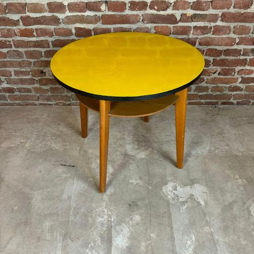 Vintage Enamelled Coffee Table with Shelf, 1960s For Sale - Image 6 of 7