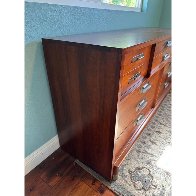 Wood 1950s Mid-Century Willett Cherry Wood Trans East Dresser For Sale - Image 7 of 7