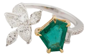 Natural Zambian Emerald 1.80cts & diamond 1.26cts Ring in 18k Gold