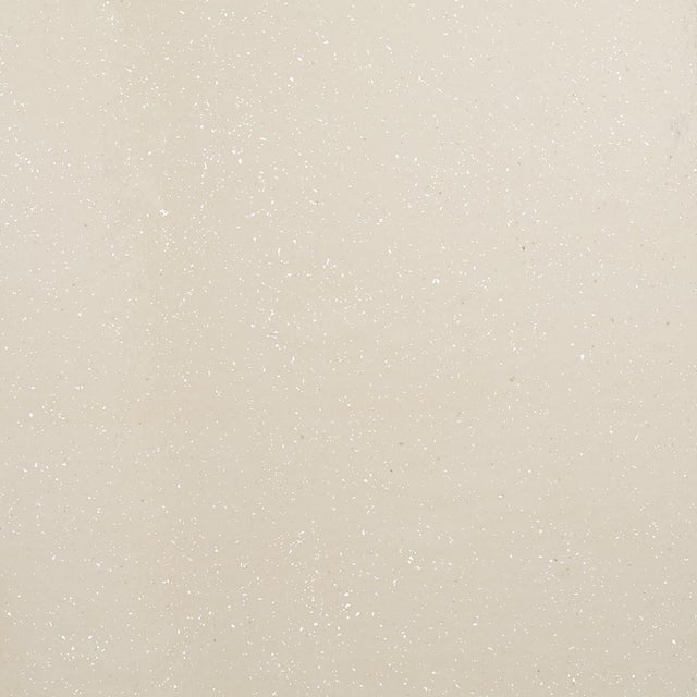 Sample - Schumacher Nova Texture Wallcovering In Pearl For Sale